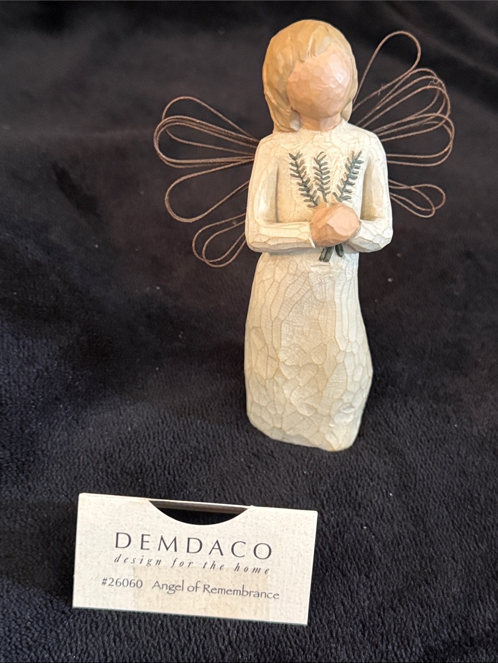 WILLOW TREE - DEMDACO "ANGEL OF REMEMBRANCE"